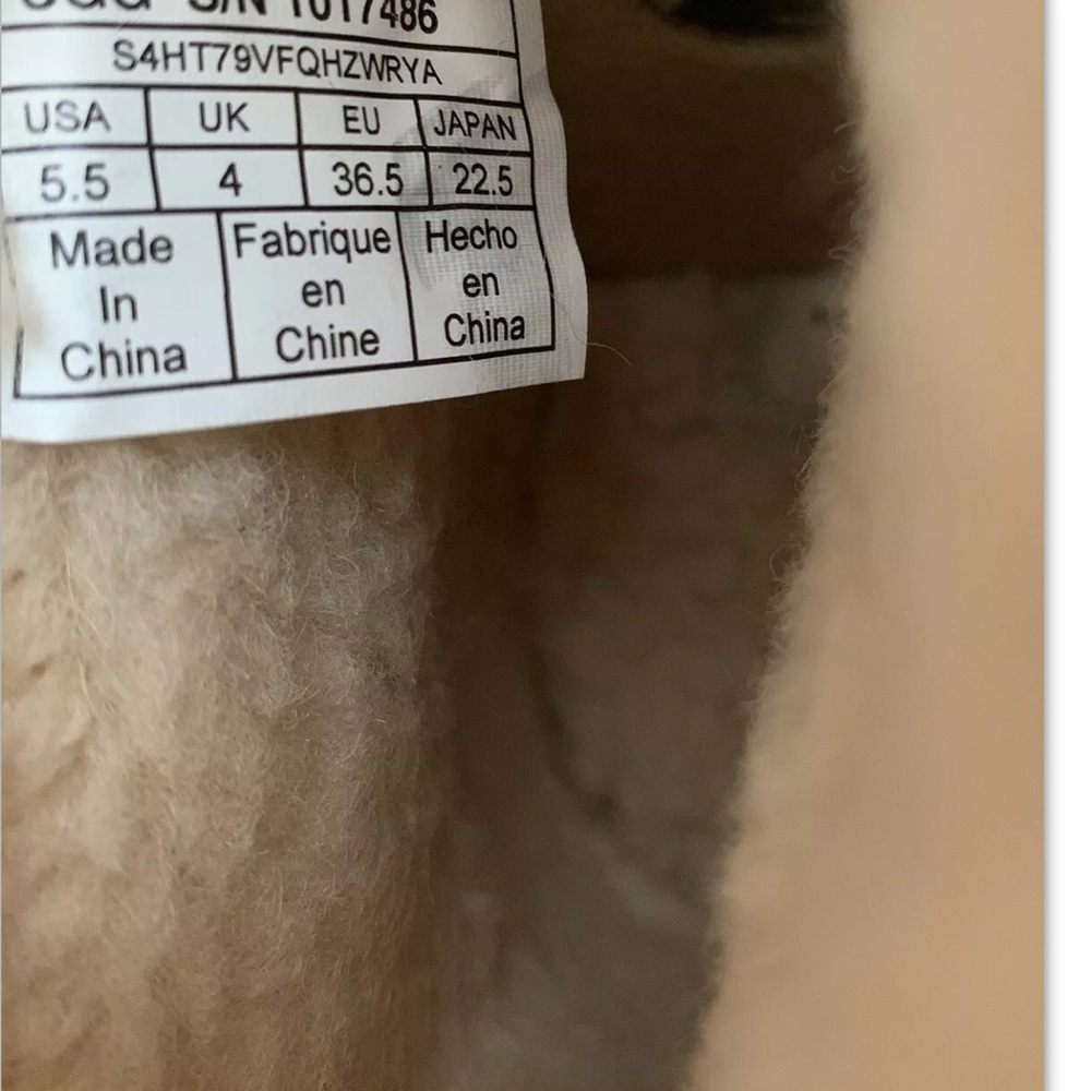 UGG Aldon water resistant black Shearling boots - Picture 9 of 9